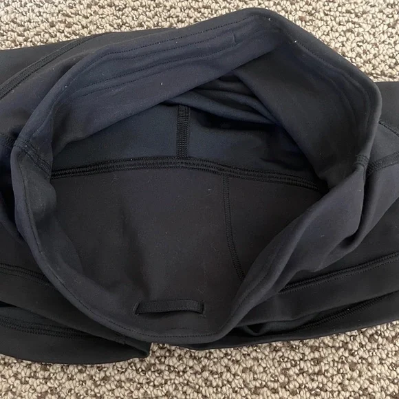 Lululemon shorts - Picture 3 of 6